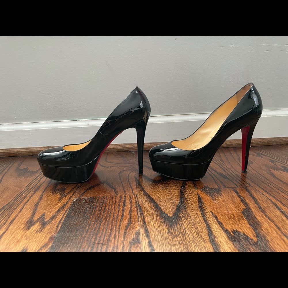Christian Louboutin Bianca black patent leather heel